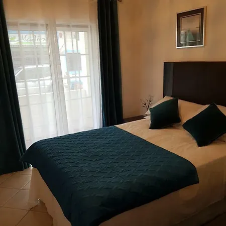 アパート Cabanas - 2 Bed, 2 Bath - Central Location カバナス・デ・タビラ